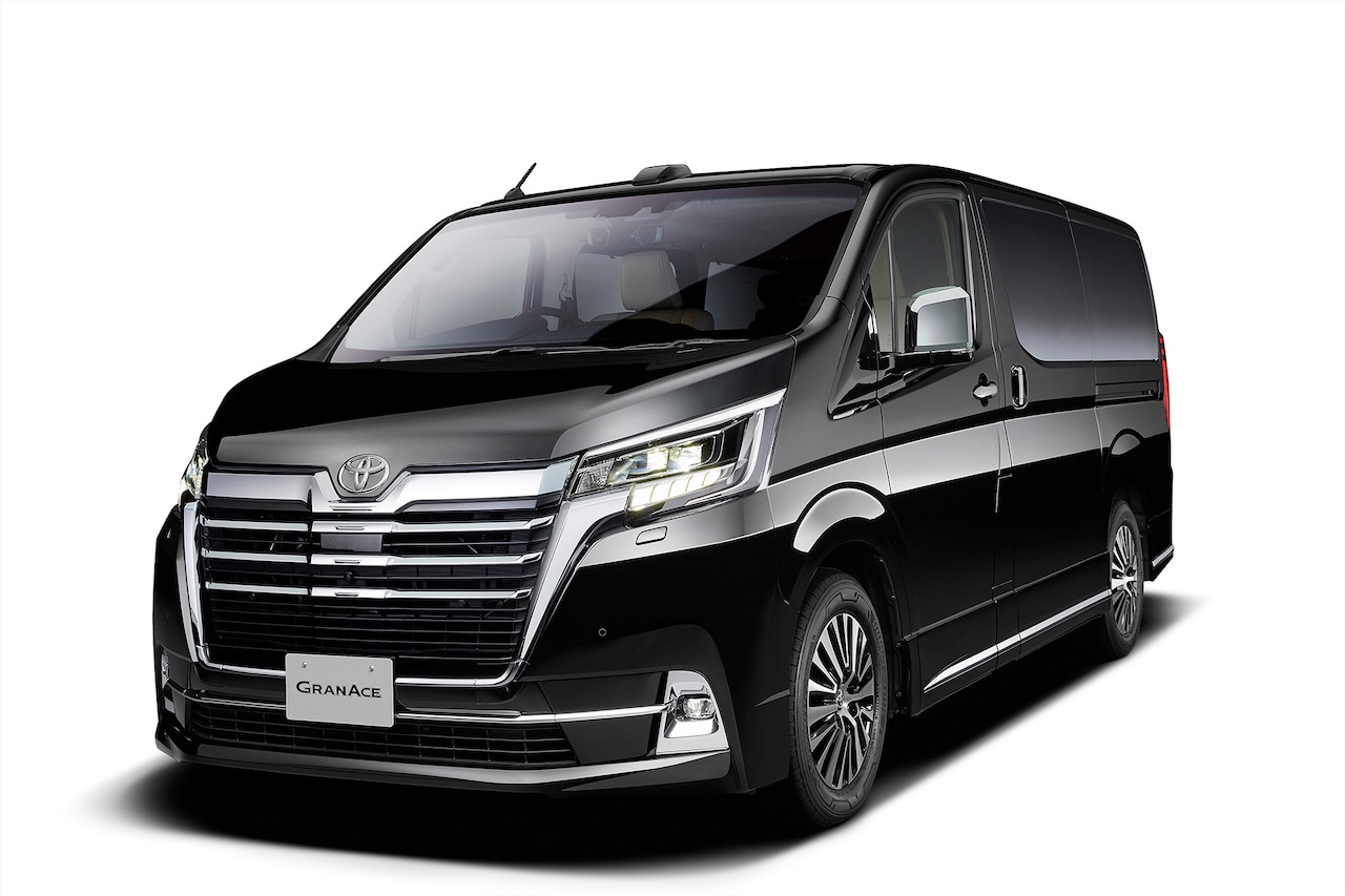Nowy model Toyoty to van Granace