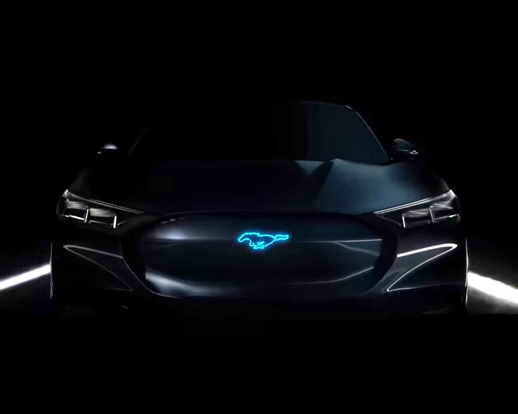 Elektryczny crossover Ford Mustang Mach-E – przed premierą