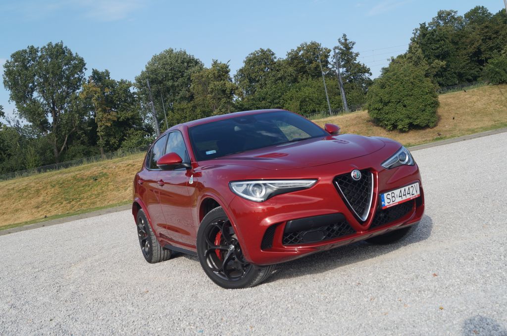Alfa Romeo Stelvio QV 2,9 V6 Bi-Turbo AT8 510 KM &ndash; Bezkompromisowy