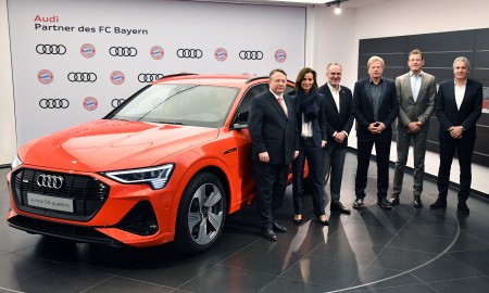 Piłkarze FC Bayern Monachium w elektrycznych Audi