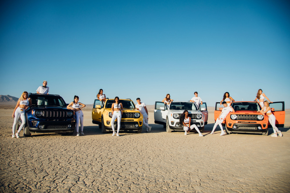 Jeep i zesp&oacute;ł Now United