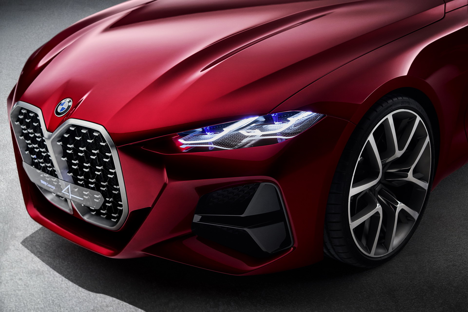 BMW Concept 4 &ndash; Studium grilla