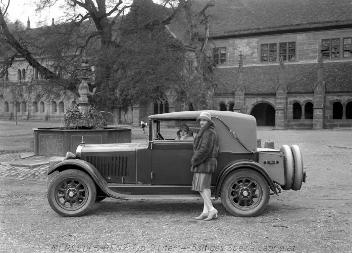  Wystawa w Muzeum Mercedesa &ndash; Kapelusz i inne dodatki