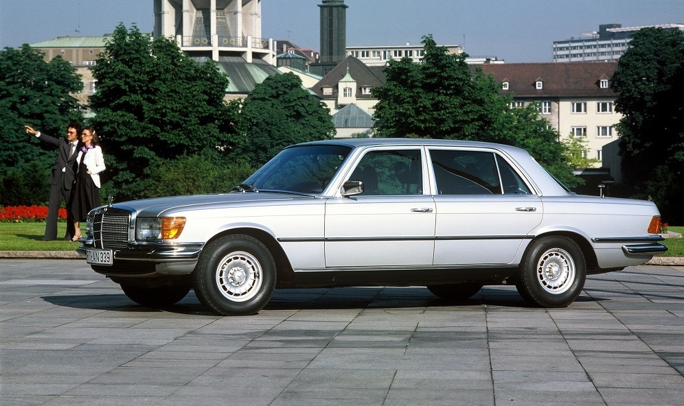  Mercedes 450 SEL 6.9 zadebiutował 45 lat temu