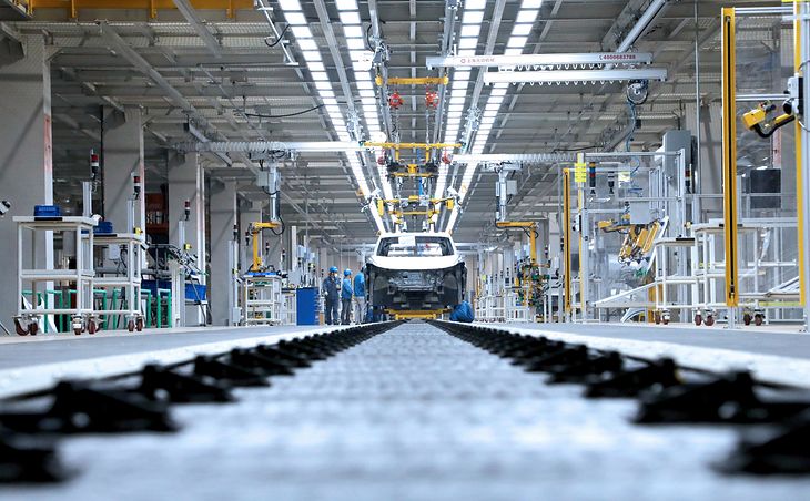  Branża motoryzacyjna nie wyprodukowała ok. 2 mln aut