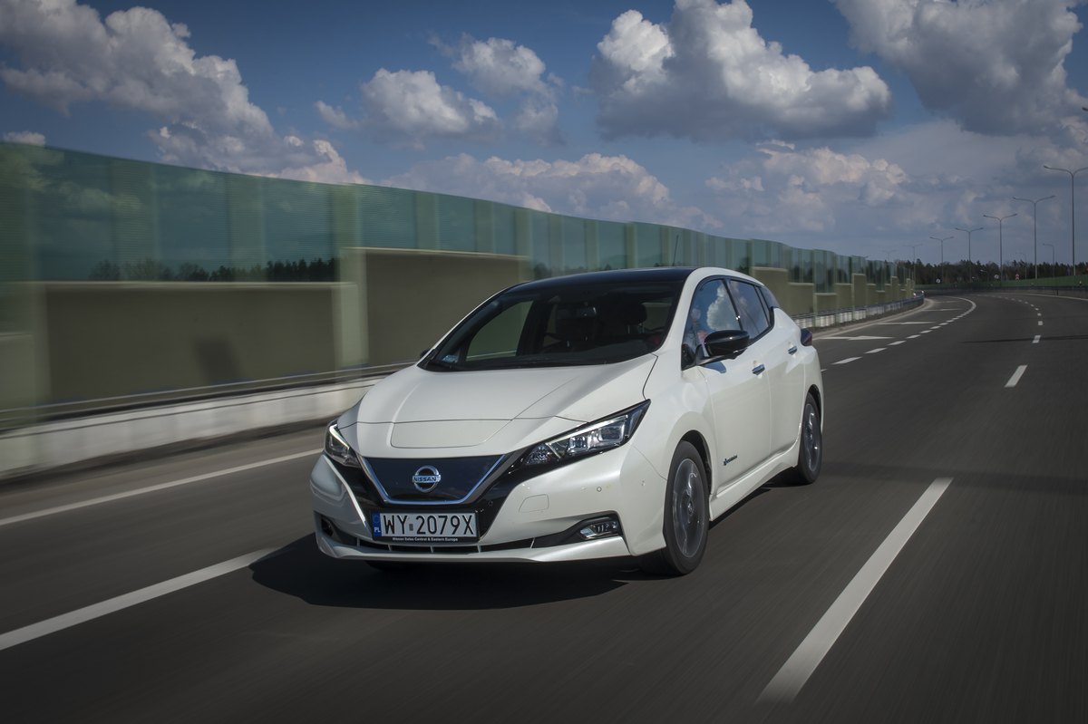 Nissan nr 1 wśr&oacute;d elektryk&oacute;w w Polsce