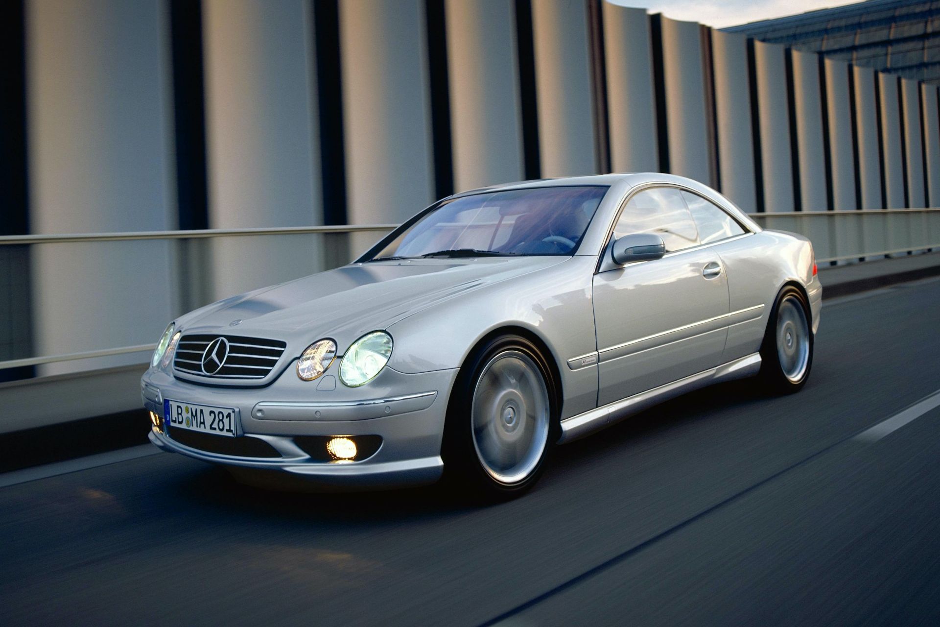 Mercedes CL 55 AMG F1 -  Z techniką rodem z aut wyścigowych