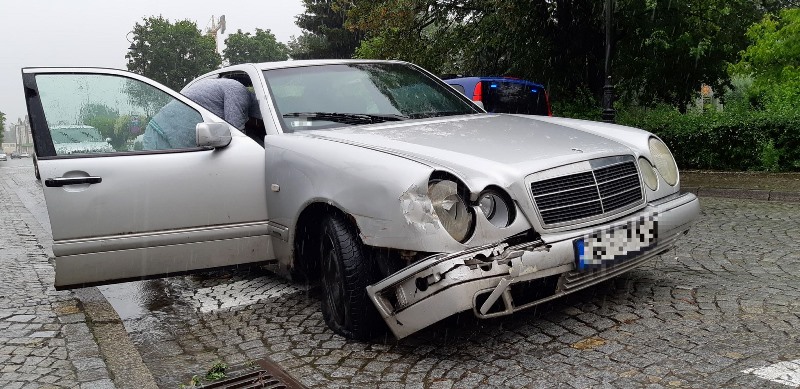  Wrak w drodze do &hellip; skupu złomu