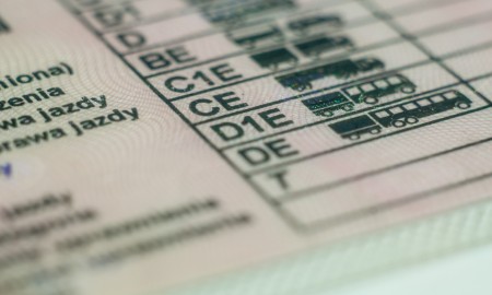 Ostatnie trzy miesiące z prawem jazdy w kieszeni