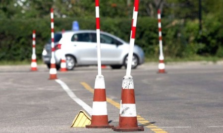 Za łap&oacute;wki obiecywali prawo jazdy bez egzaminu