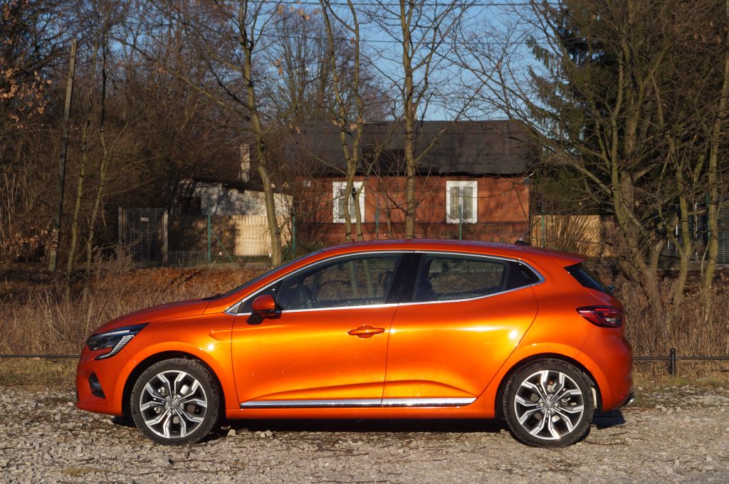 Renault Clio 1,3 TCe RS-Line 130 KM 7DCT &ndash; Fancuski mieszczuch