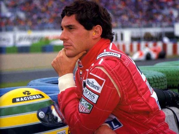 Pomnik dla Ayrtona Senny