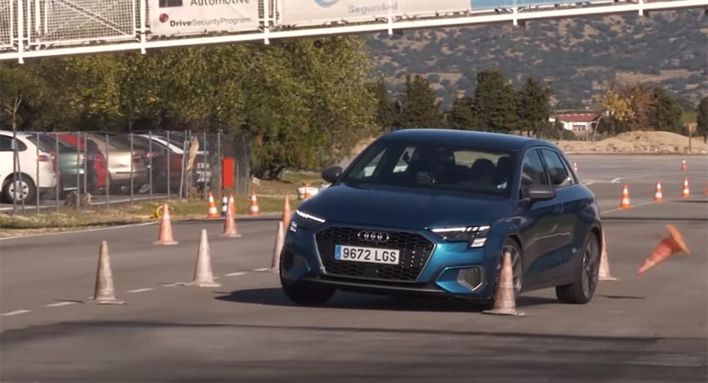 Audi A3 Sportback 2020 ofiarą testu łosia