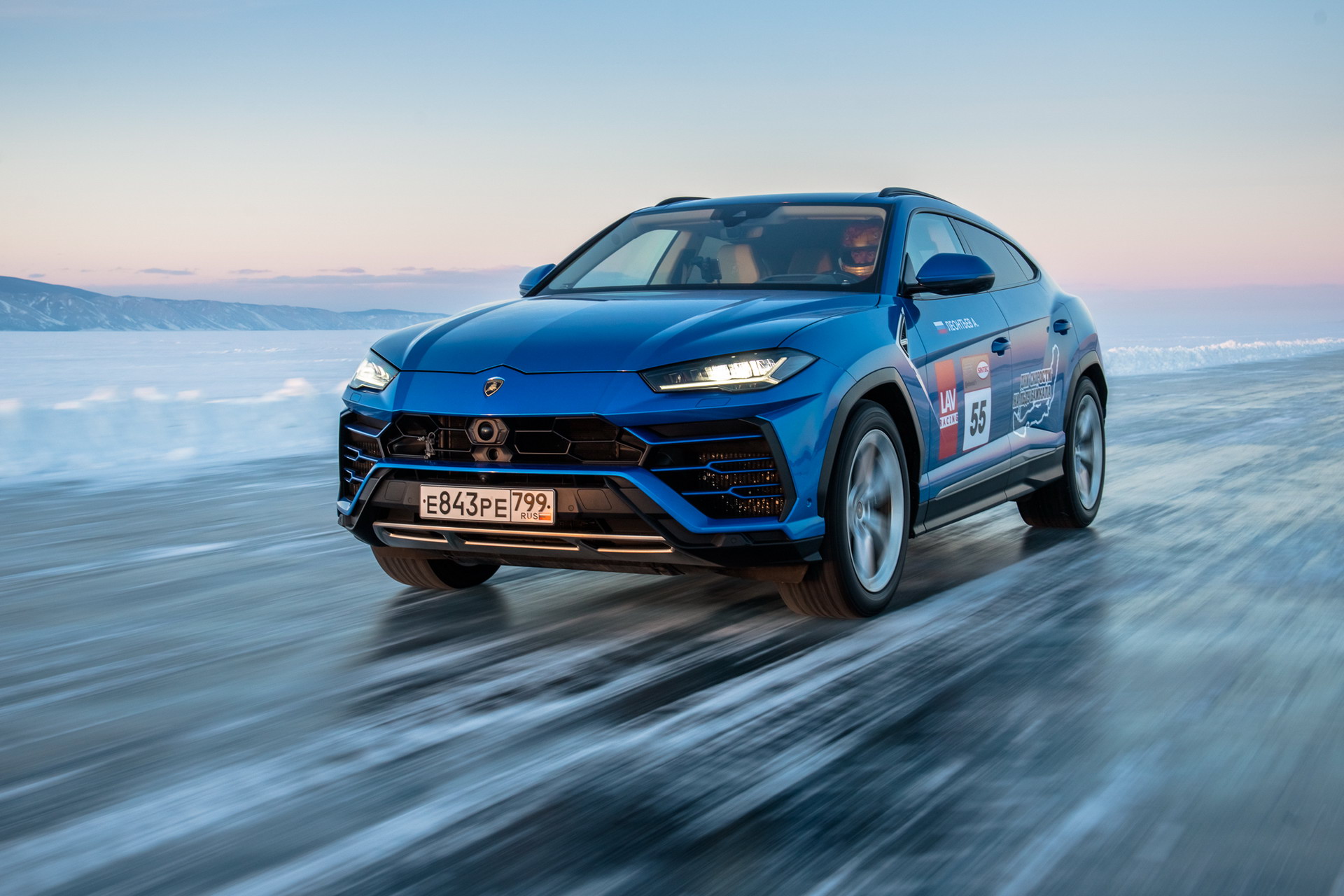 Lamborghini Urus z rekordem prędkości