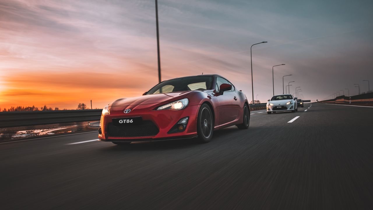 Największe w Europie zawody samochod&oacute;w Toyota GT86 i Subaru BRZ