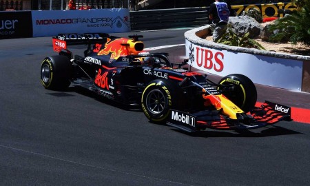 Max Verstappen na czele stawki F1