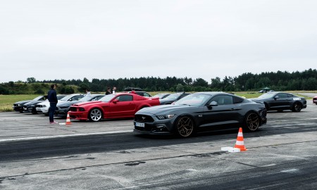 Ford Mustang Mach-E na Mustang Race 2021