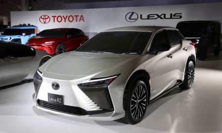 Lexus RZ – Crossover na prąd