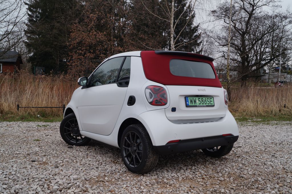 Smart ForTwo Cabrio 17 kWh 83 KM AT &ndash; No ale po co?