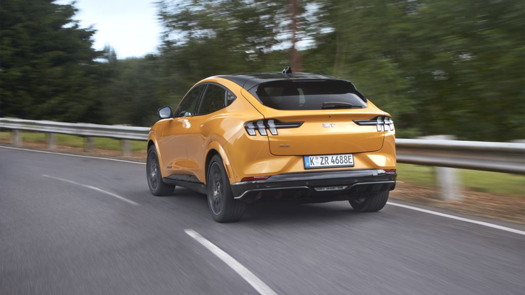 Ford Mustang Mach-E liderem polskiego rynku elektryk&oacute;w &nbsp; &nbsp;&nbsp;