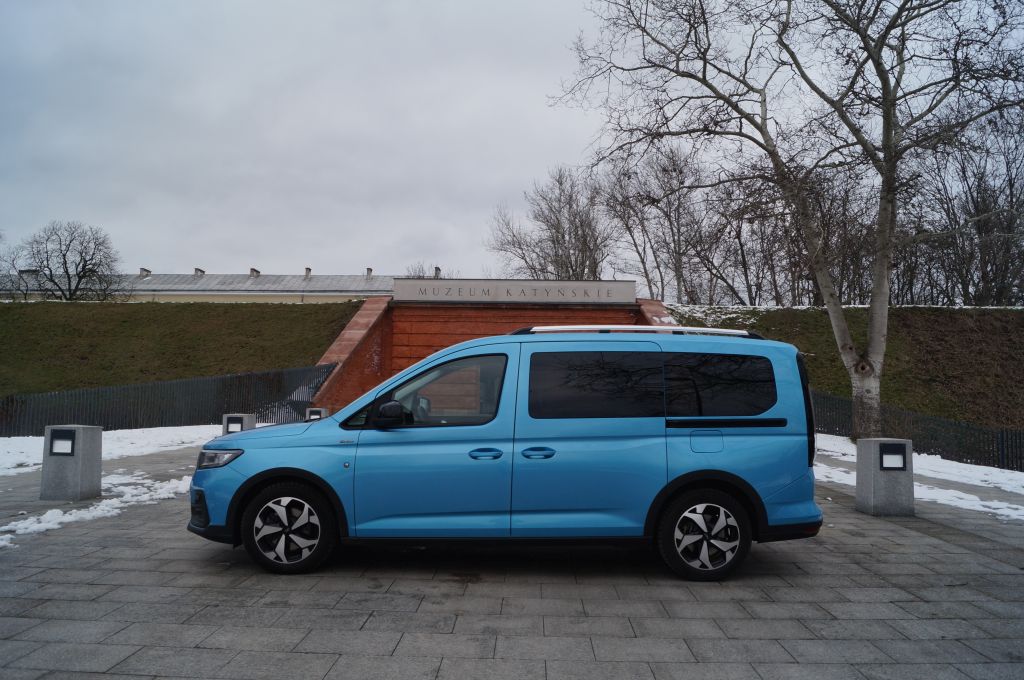 Ford Grand Tourneo Connect AWD Active 2.0 EcoBlue 122 KM &ndash; Warty zastanowienia