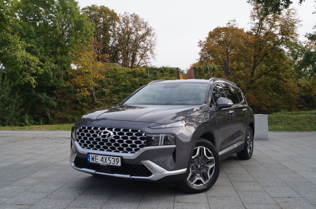 Hyundai Santa Fe 1.6 T-GDI PHEV 6AT 4WD Platinum 265 KM &ndash; Luksus po koreańsku