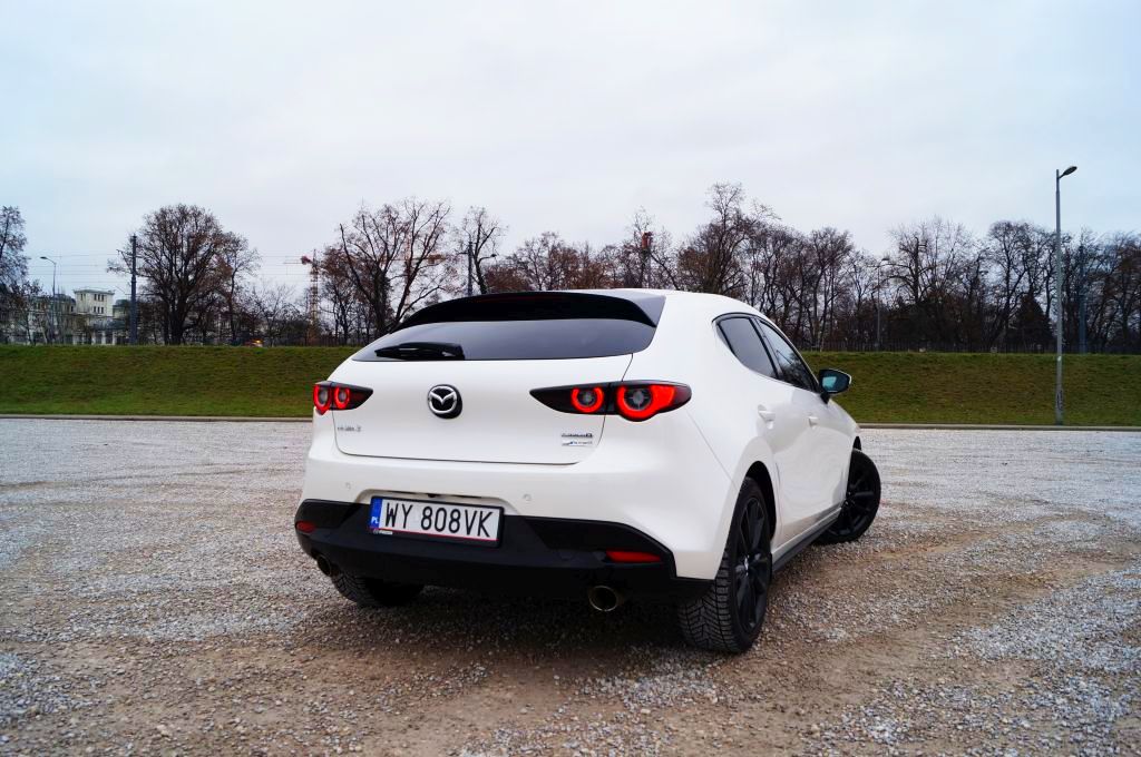 Mazda 3 2.0 e-Skyactiv X M Hybrid 186 KM &ndash; Prawdziwy lider