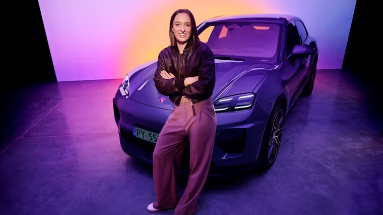 Iga Świątek i Porsche Macan