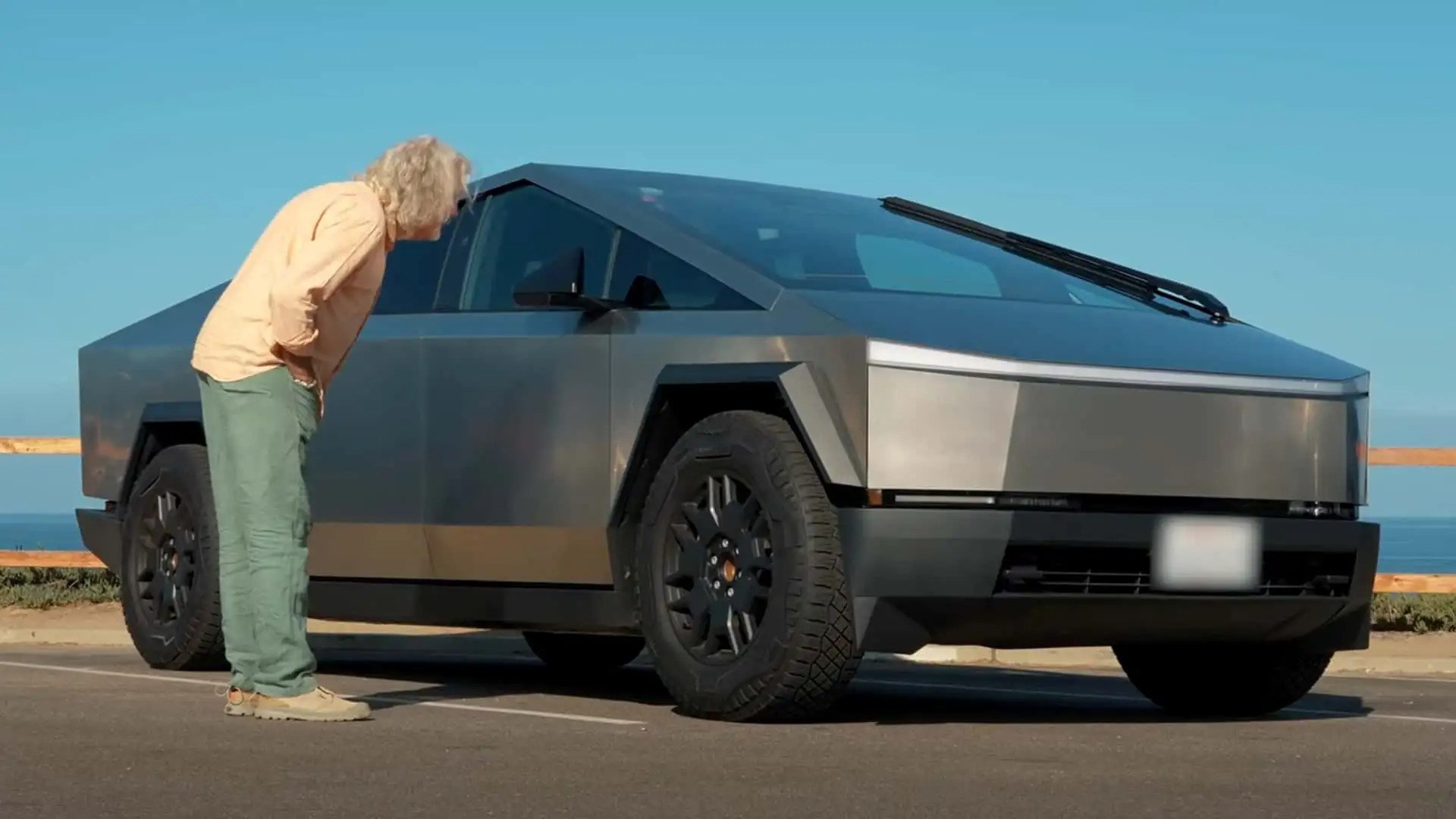  James May o Tesli Cybertruck
