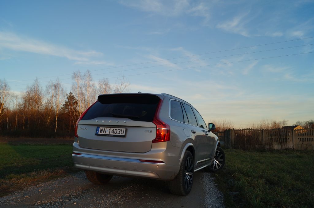 Volvo XC90  Plus B5 AWD Mild Hybrid - Czy to jest możliwe?