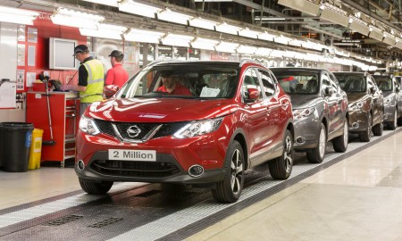 Nissan pozostaje w Sunderland