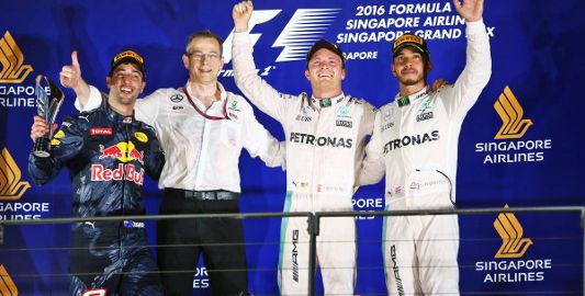 Nico Rosberg liderem F1
