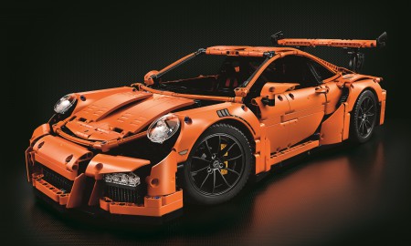 Porsche 911 GT3 RS w 2704 elementach
