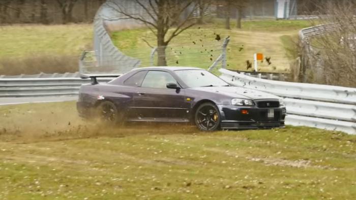 Nissan Skyline GT-R na torze Nurburgring