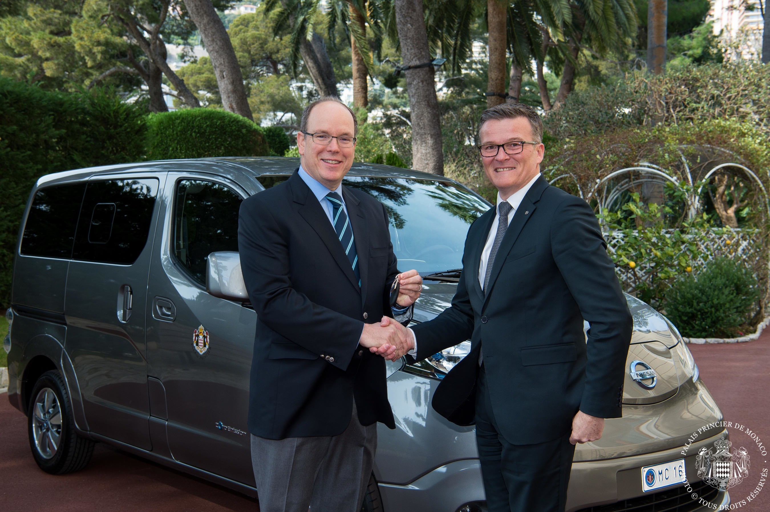 Bezemisyjne Nissany e‑NV200 dla Pałacu Monako