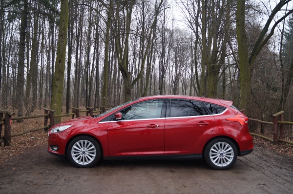 Ford Focus 1.5 EcoBoost Titanium - Dopracowany kompakt