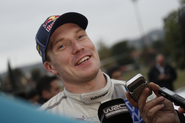 Jari-Matti Latvala triumfuje na Korsyce