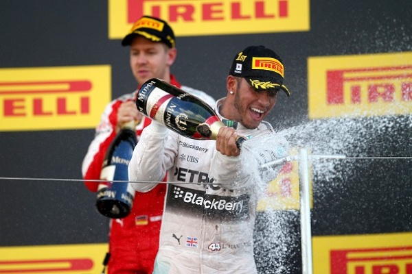 Lewis Hamilton powt&oacute;rzył sukces w Japonii