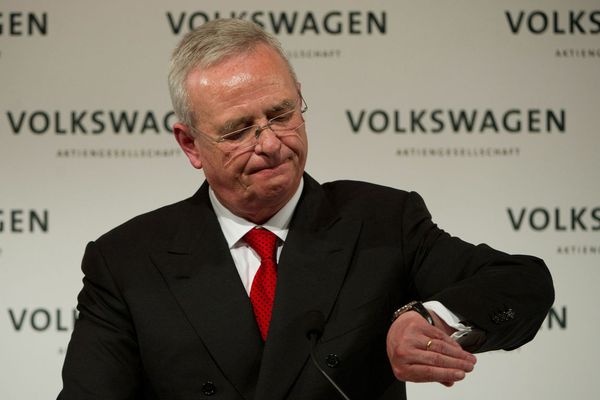 Martin Winterkorn jednak rezygnuje