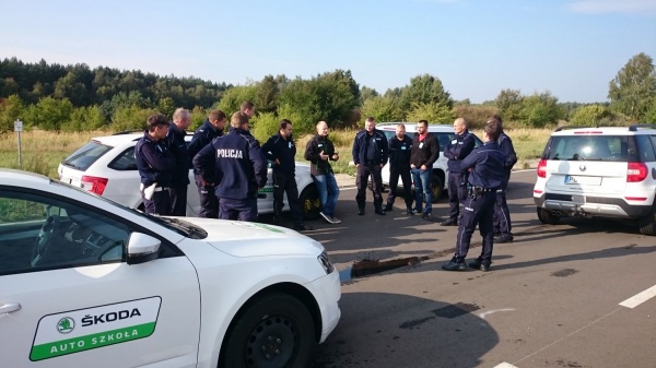 Skoda Auto Szkoła szkoli Policję