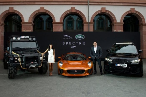 Auta z planu filmu Spectre