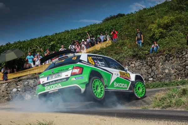 Kopeck&yacute; kompletuje hat-tricka dla Skody w WRC2