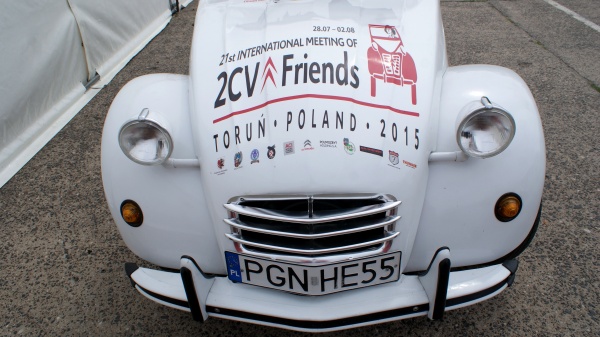 Światowy Zlot Miłośnik&oacute;w Citro&euml;na 2CV w Toruniu