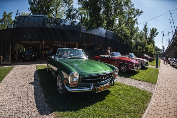 Paul Bracq i Pagody w Stacji Mercedes
