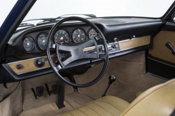 Porsche 911 &ndash; Klasyk z nowoczesnym wnętrzem