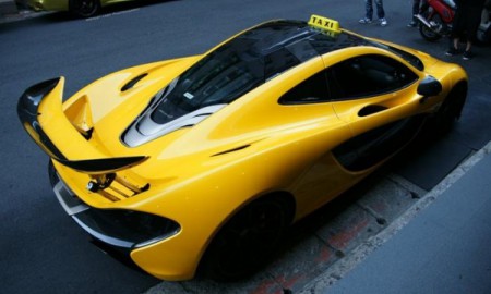 McLaren P1 jako taks&oacute;wka