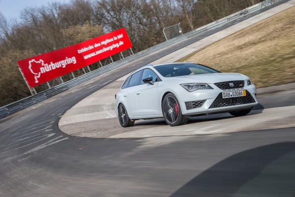 Seat Leon ST CUPRA najszybszym kombi na Nürburgringu
