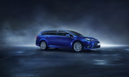 Zmodernizowany Avensis z cenami
