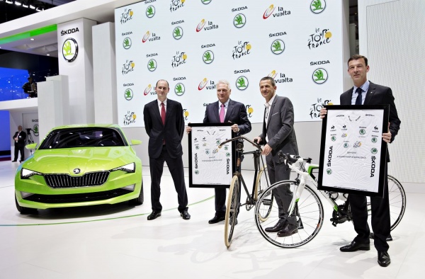Skoda na zielonych koszulkach Tour de France i La Vuelta