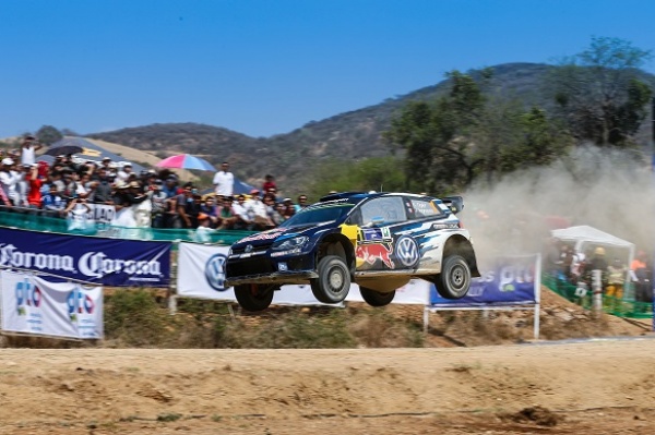 Ogier zn&oacute;w niepokonany